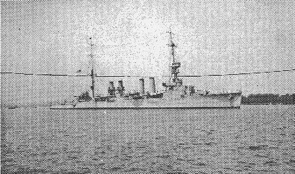 Broadside photograph of the light cruiser USS Memphis underway at sea during the return voyage of Charles Lindbergh.